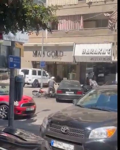 بالفيديو: إطلاق نار ومحاولة صدم في الزلقا