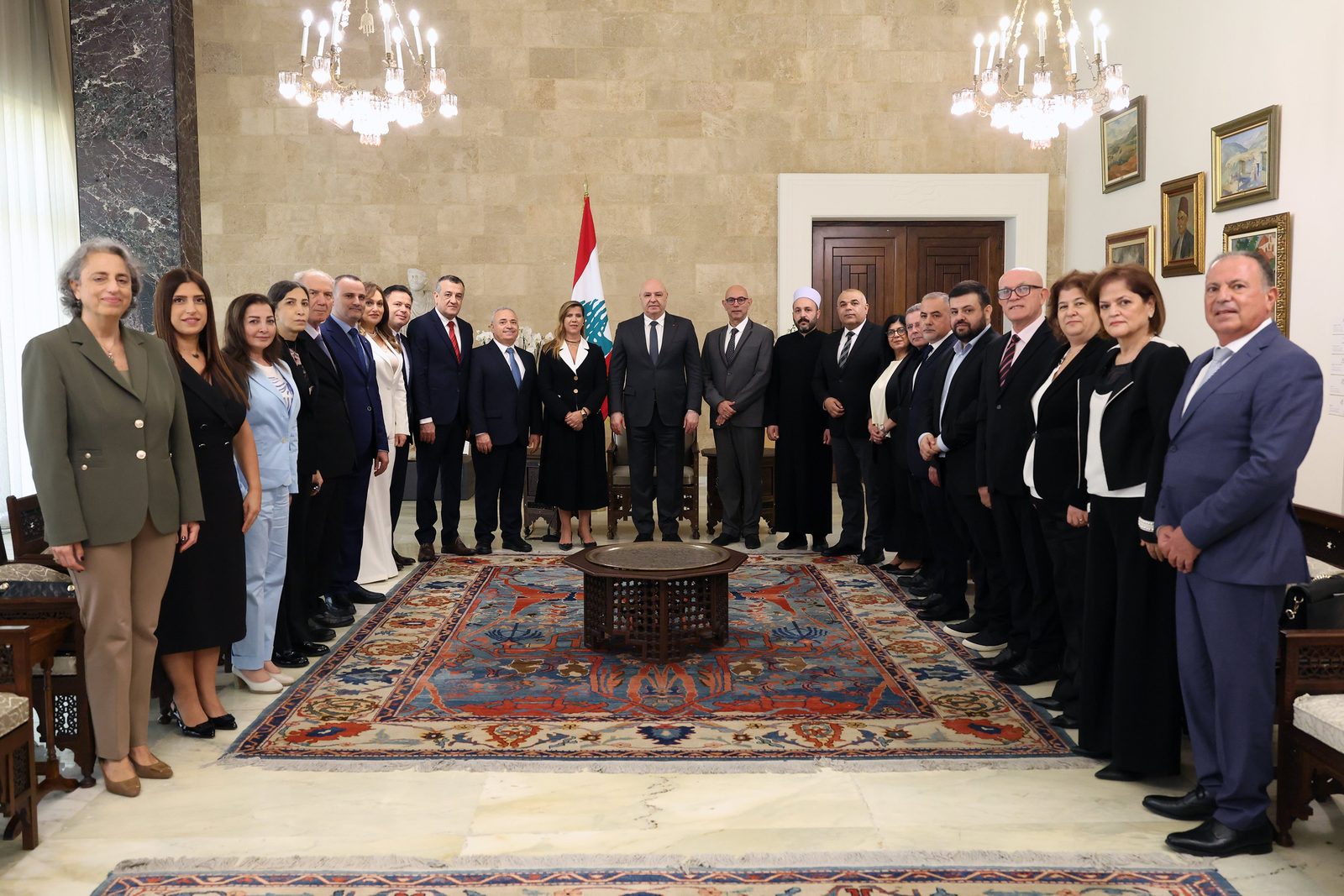 عون: المدرسة شريكة في بناء الدولة وترسيخ الوحدة الوطنية