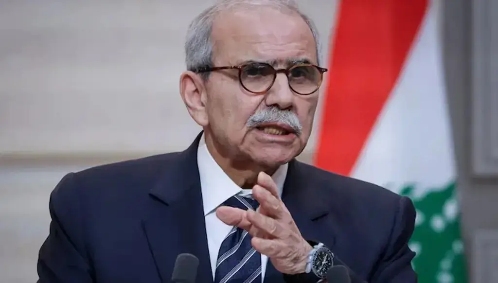 سلام يعزّي عائلات الشهداء الثلاثة