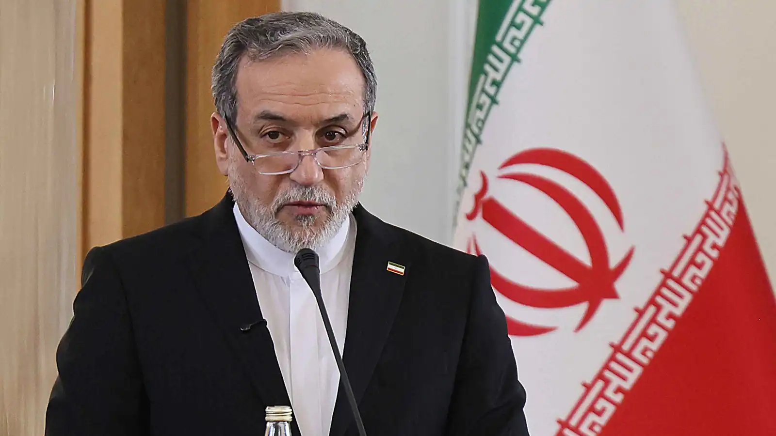 عراقجي لبري: وقف  الاعتداءات الإسرائيلية على لبنان مشمول باتفاق واشنطن