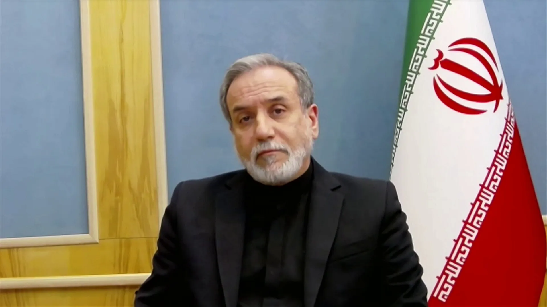 عراقجي للرئيس عون:  "أنقذ لبنان من عدوّه الحقيقي يا سيادة الرئيس