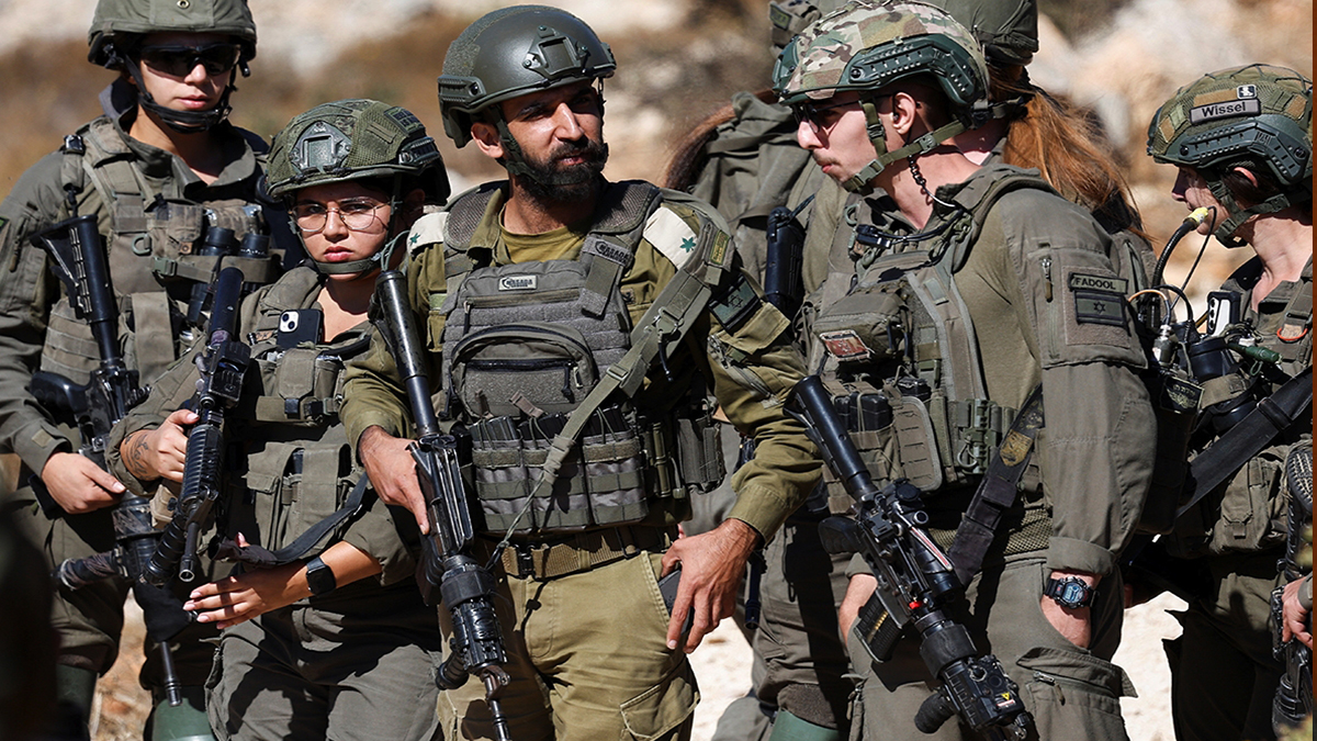 الجيش الإسرائيلي: هاجمنا مراكز للنظام في جنوب سوريا