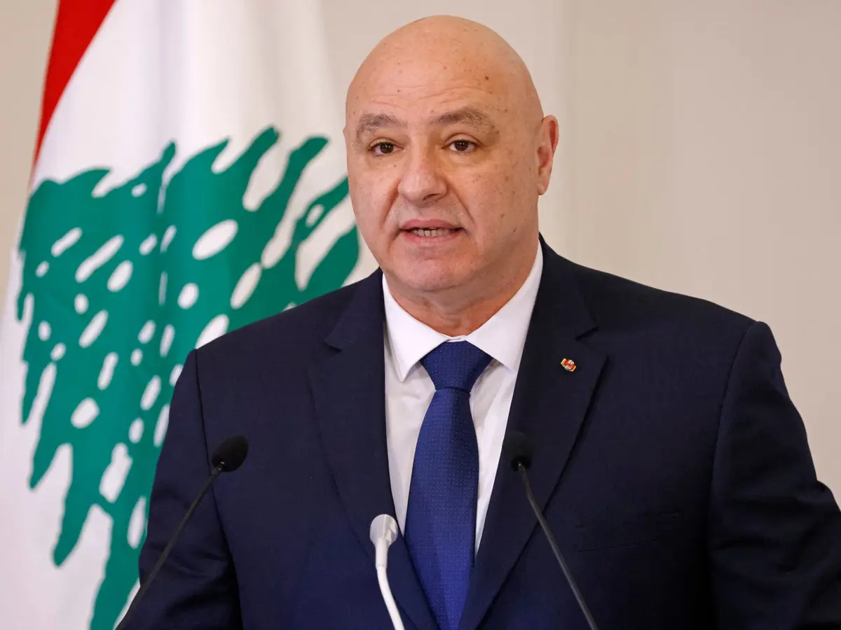 دعم هولندي للبنان والجيش.. اتصال هاتفي بين رئيس الوزراء والرئيس عون"