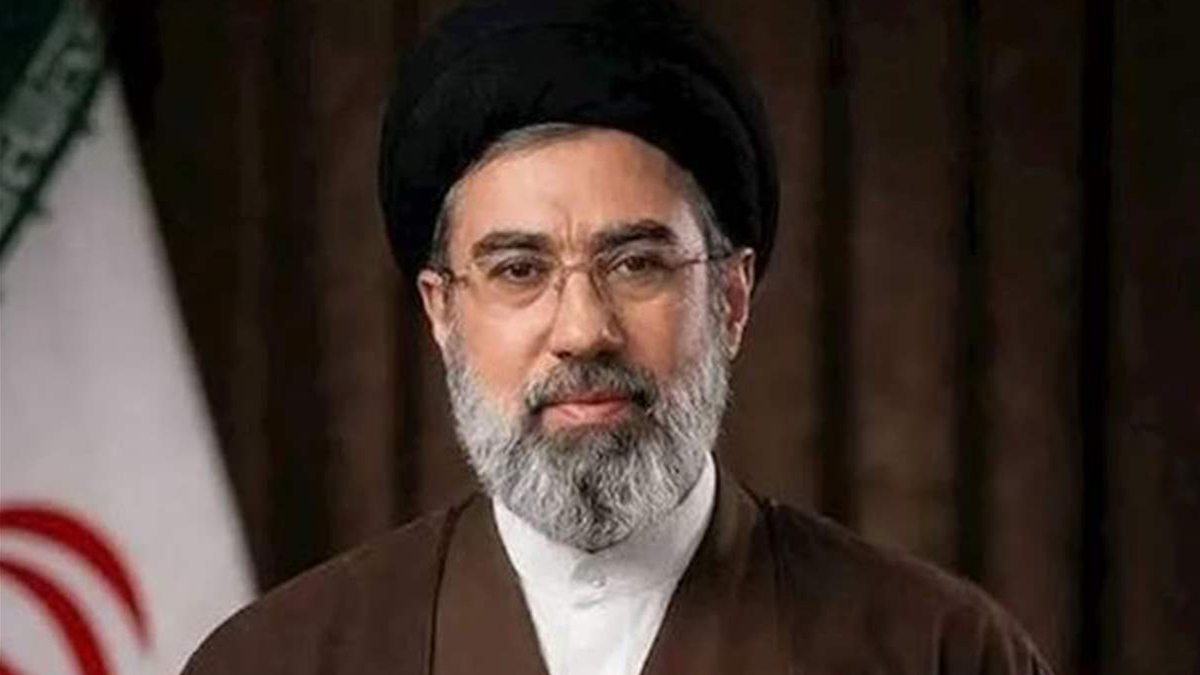 مجتبى خامنئي: “خطّ المواجهة الأول لإيران أكبر بكثير من التصوّر الضيّق للعدو”