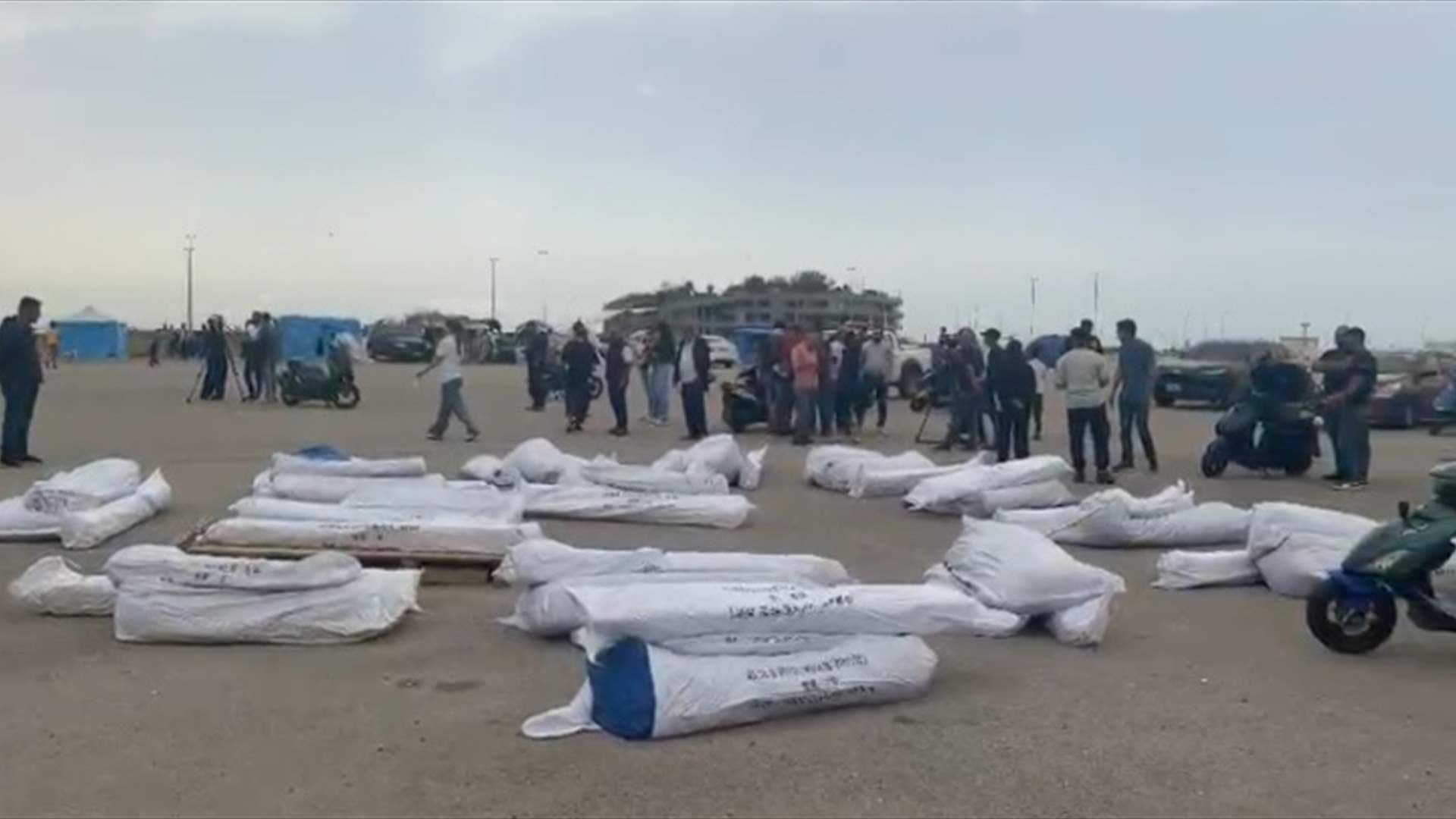 قرار بنقل النازحين الموجودين عند الواجهة البحرية لبيروت إلى أراضٍ تابعة لبلدية بيروت... اليكم التفاصيل