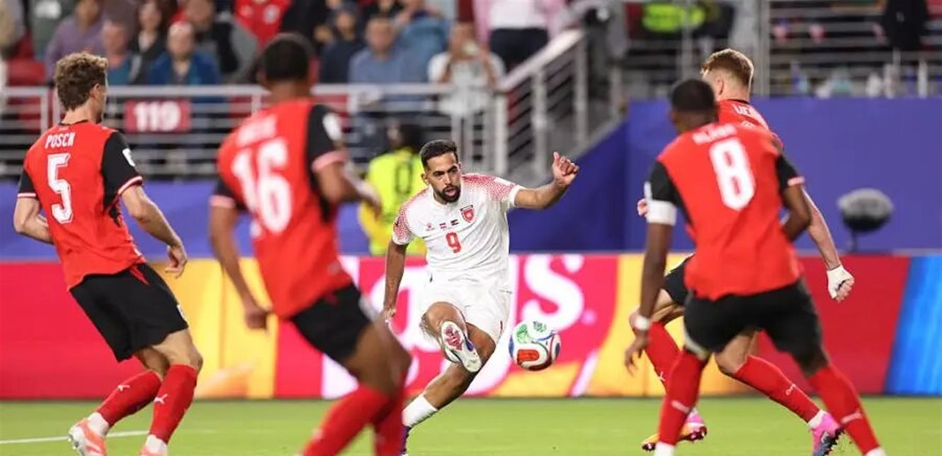 النمسا تحقق  فوزها الأول في كأس العالم