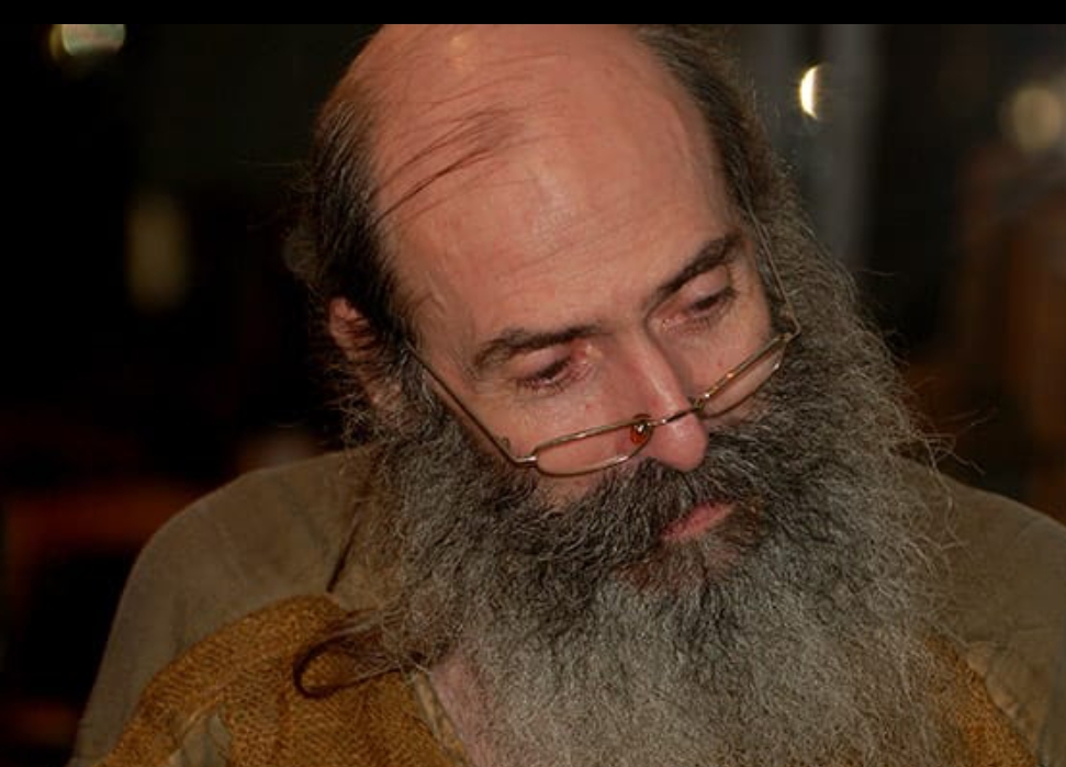 الموت يغيّب مؤسس "نورسات"