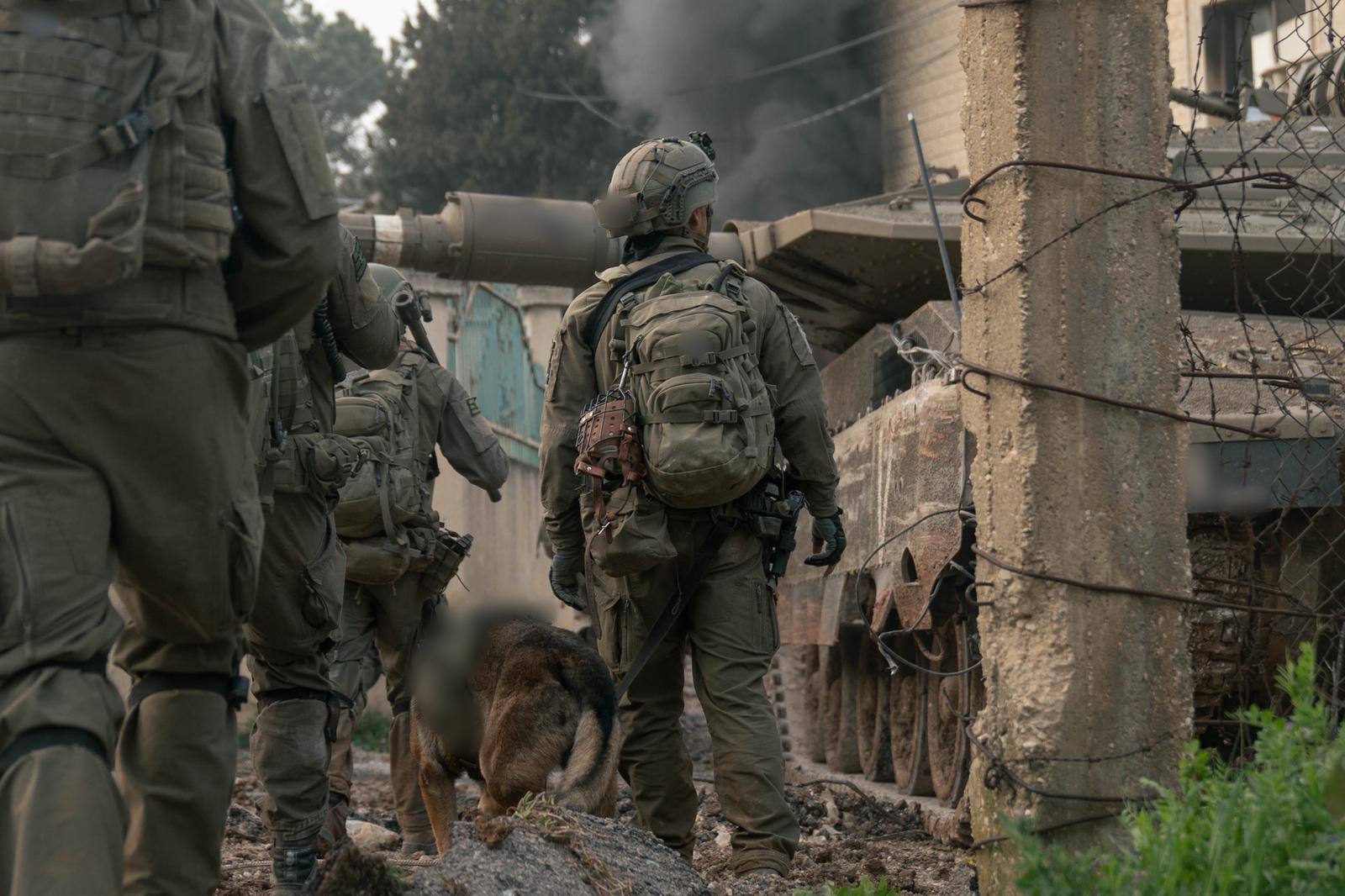 الجيش الإسرائيلي: إطلاق صواريخ من مدرسة  واستهداف منصات وبنى تحتية في الجنوب