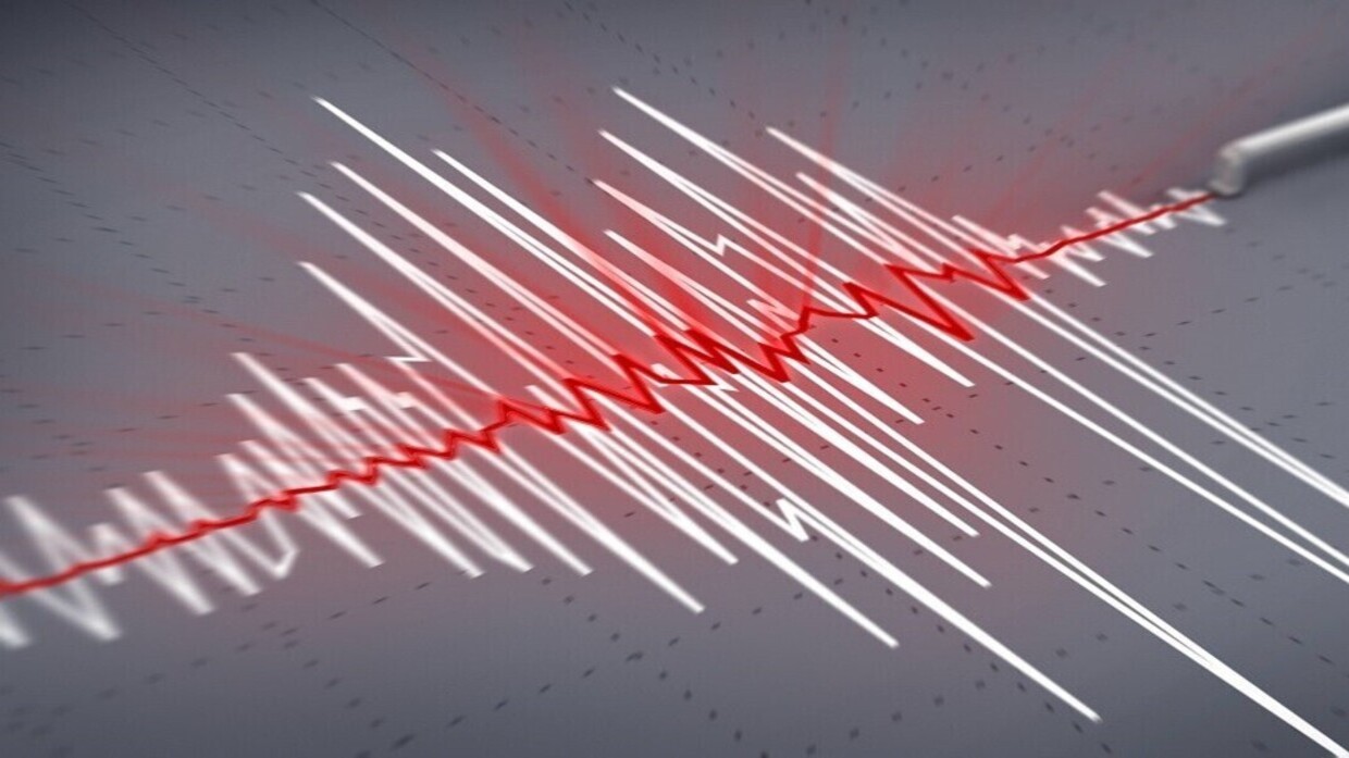 هزّة أرضية فجراً