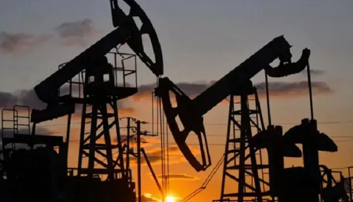 بعد تراجع ترامب عن ضرب إيران... النفط يتراجع أكثر من 2%