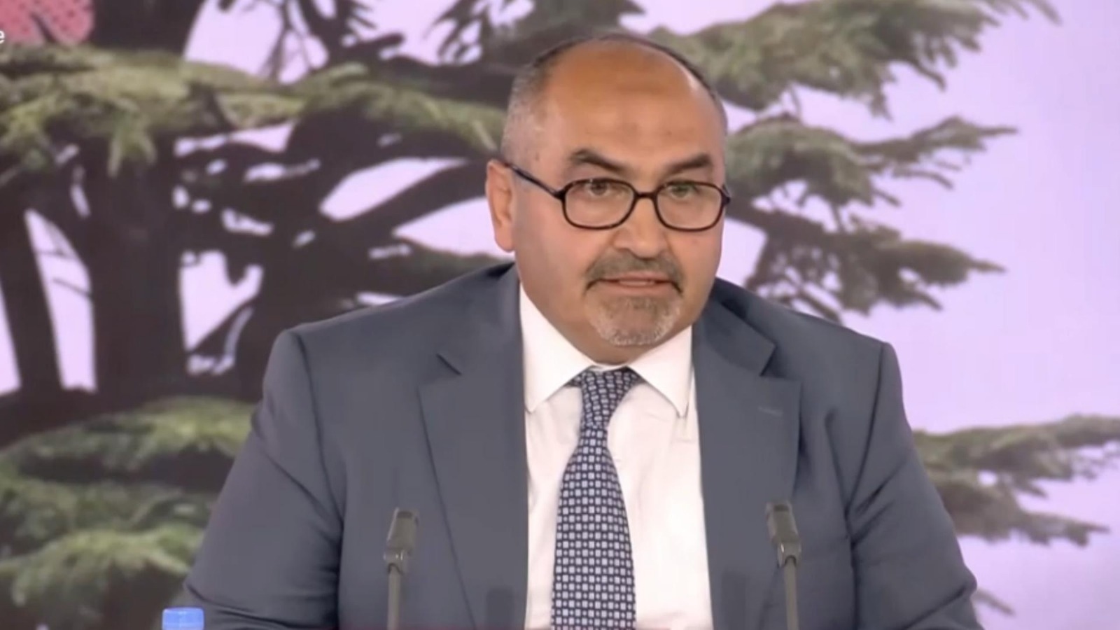 "ليسوا حقل للتجارب"... الحشيمي:  لحسم موضوع الإمتحانات