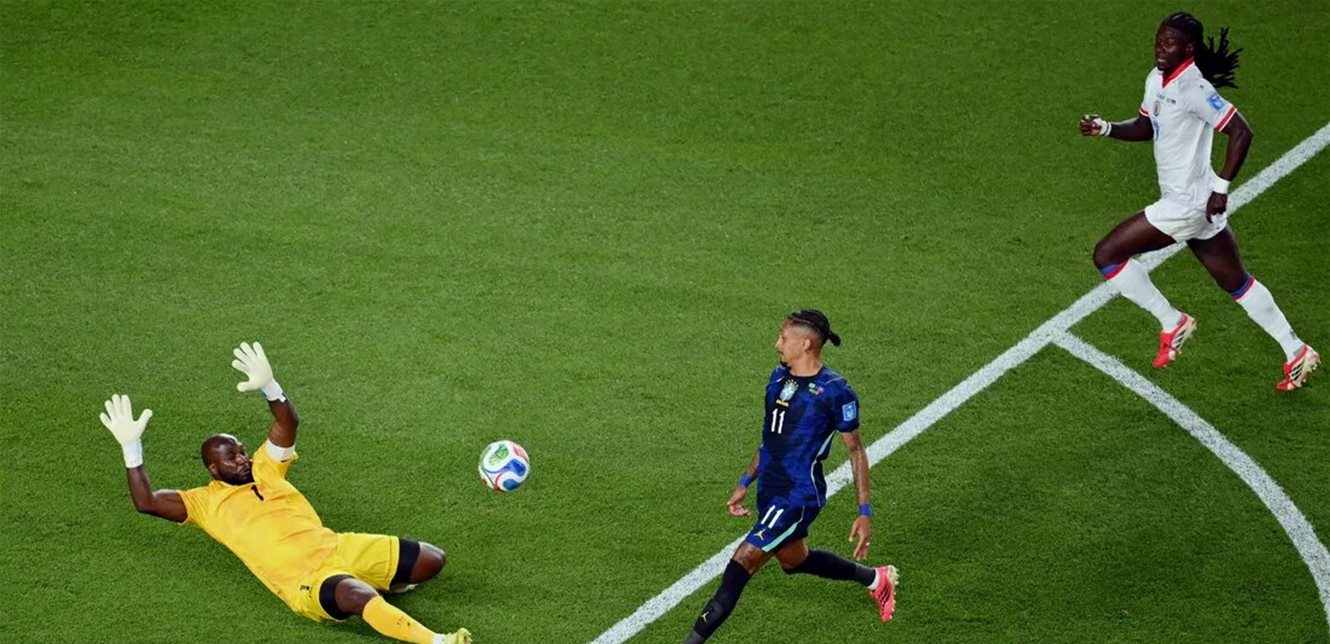 البرازيل تفوز على هايتي 3-0 وتقترب من التأهل للدوري 32